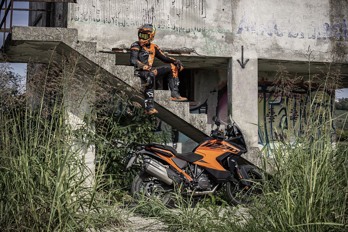 483691_MY23 KTM 1290 SUPER ADVENTURE S - Statics - CAT A_EU_ Global