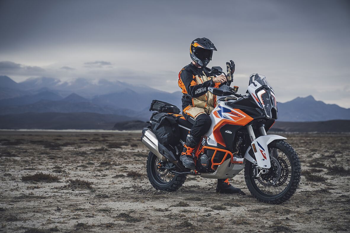 489058_MY23 KTM 1290 SUPER ADVENTURE R Static - CAT B_EU_ Global