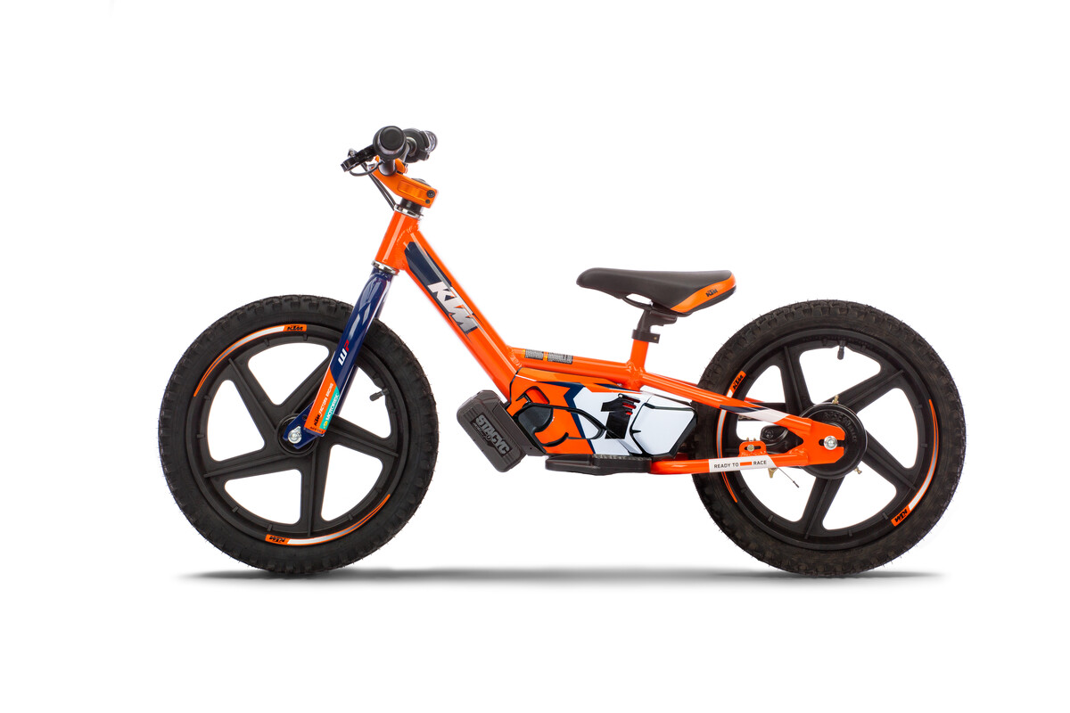 ktm-charges-into-the-future-with-an-expanded-2023-ktm-sx-e-balance-bike-range-ktm-press-center