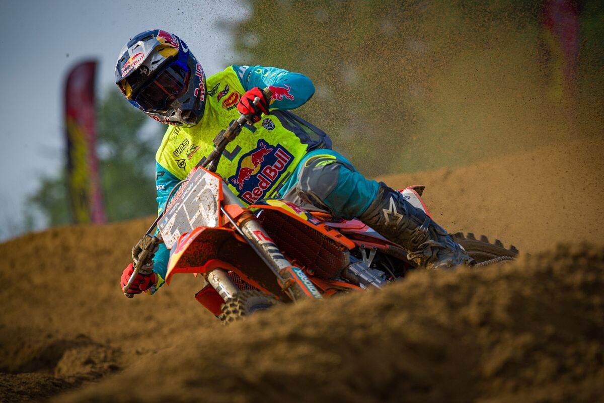 JESS PETTIS - KTM CANADA RED BULL RACE TEAM