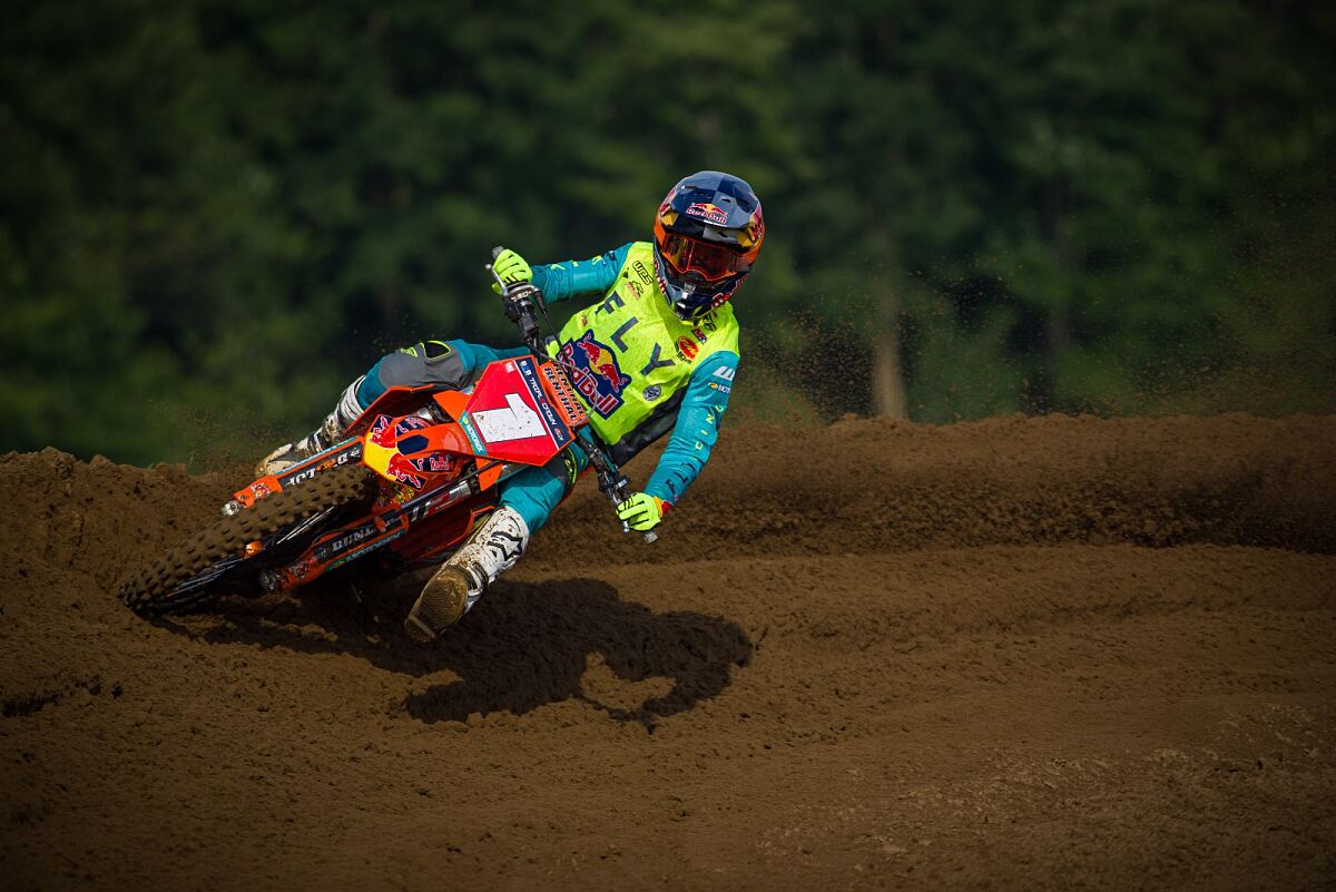 RYDER MCNABB 02 - KTM CANADA RED BULL RACE TEAM
