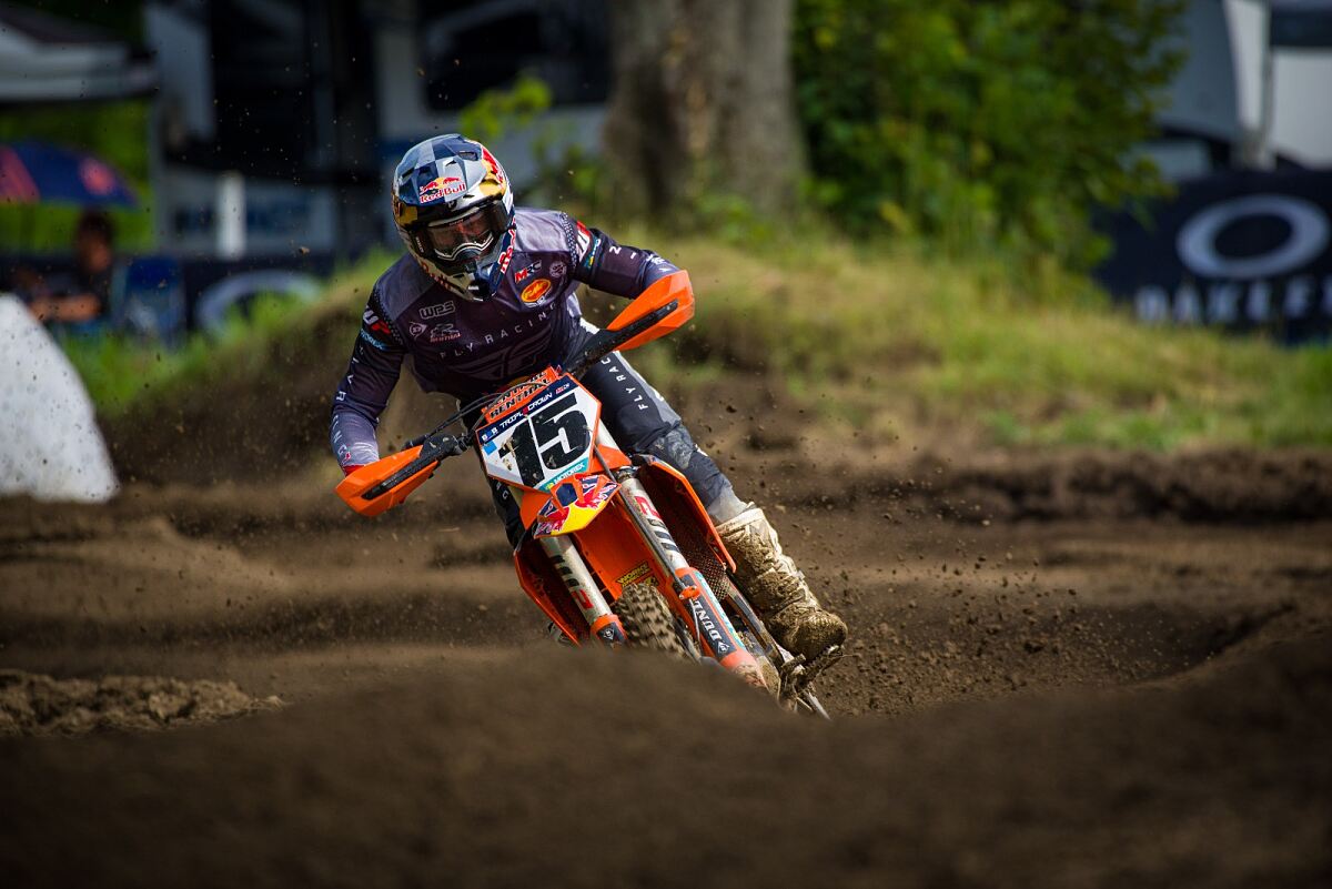 JESS PETTIS - KTM CANADA RED BULL RACE TEAM