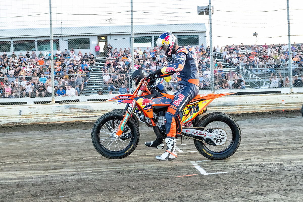 MAX WHALE - RED BULL KTM FACTORY RACING