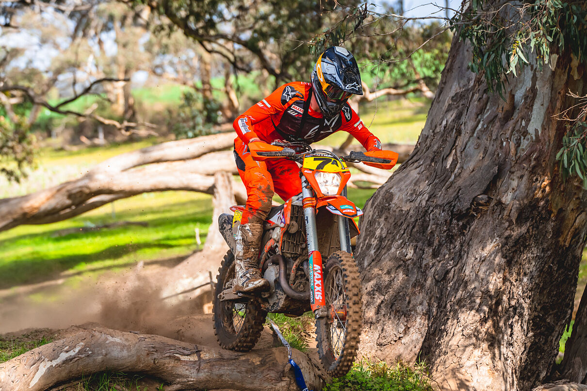 RILEY MCGILLIVRAY 04 - KTM AUSTRALIA