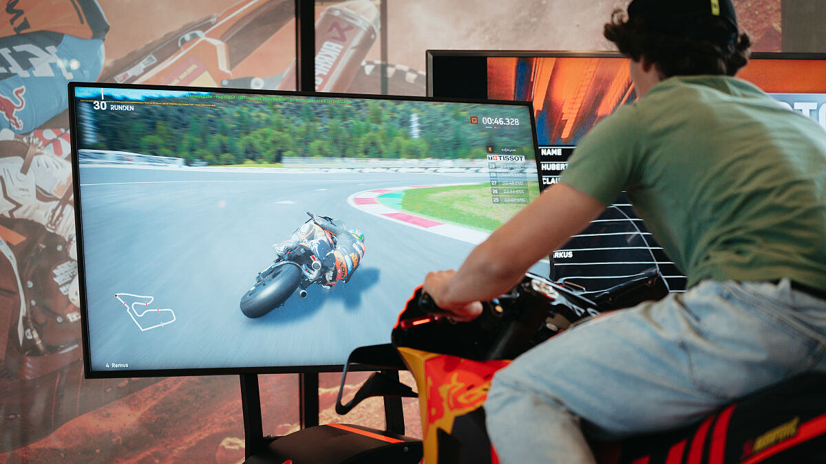 MotoGPTM Renn-Simulator