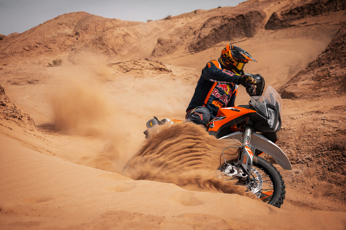 MY24 KTM 890 ADVENTURE R RALLY 05