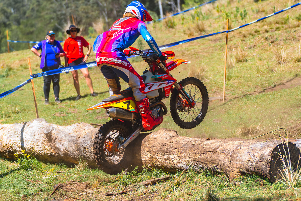 RILEY MCGILLIVRAY 03