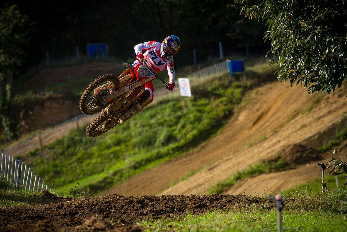 JESS PETTIS - KTM CANADA RED BULL RACE TEAM
