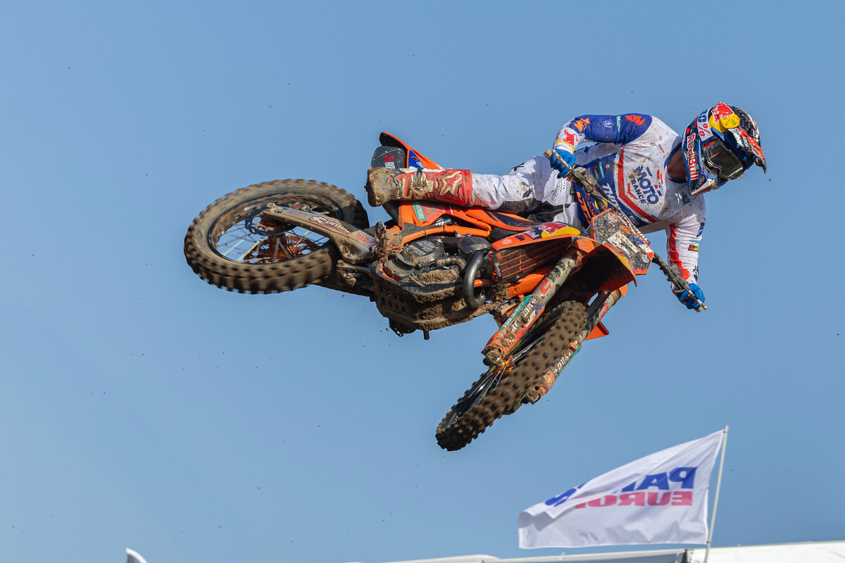 Vialle and Adamo star for France and Italy at epic 76th Motocross of  Nations - KTM PRESS CENTER