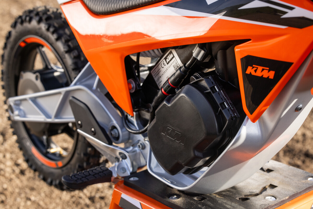 2024 KTM SX-E 2