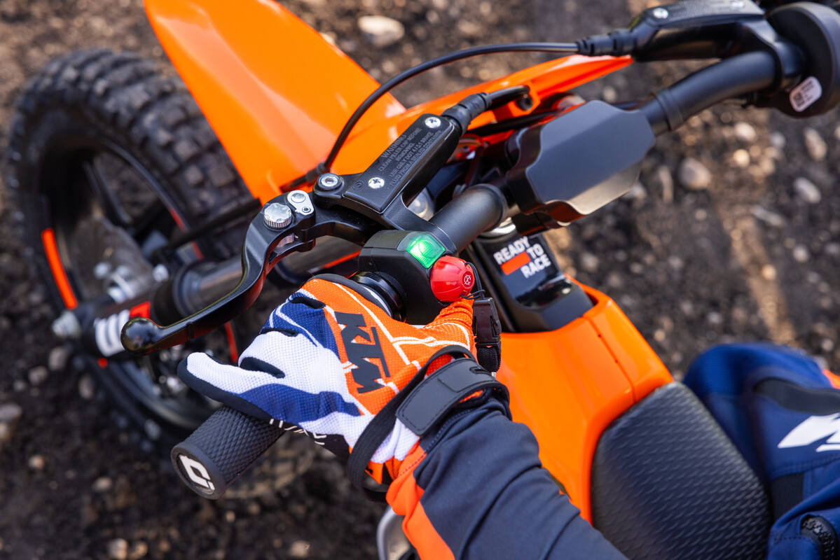 CANADA] KTM BRIDGES THE CIRCUIT GAP WITH THE ALL-ELECTRIC KTM SX-E 