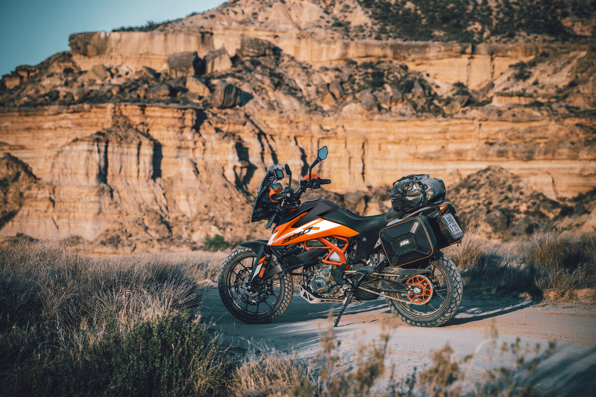 KTM News THE 2024 KTM 390 ADVENTURE BRINGS NEW COLOURWAYS ALONG FOR