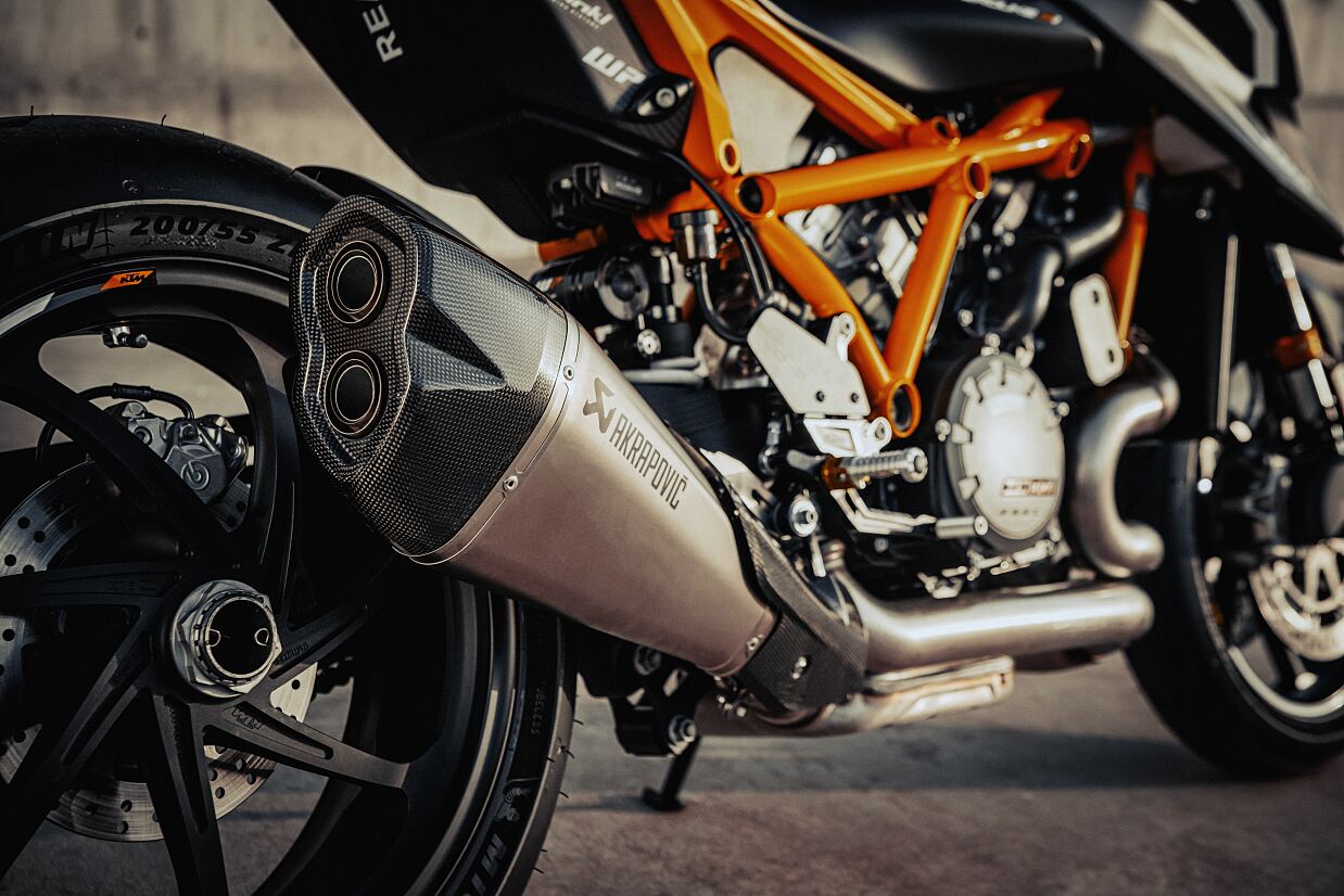 492712_MY23 KTM 1290 SUPER DUKE RR_ Details_Parts_Details_Parts