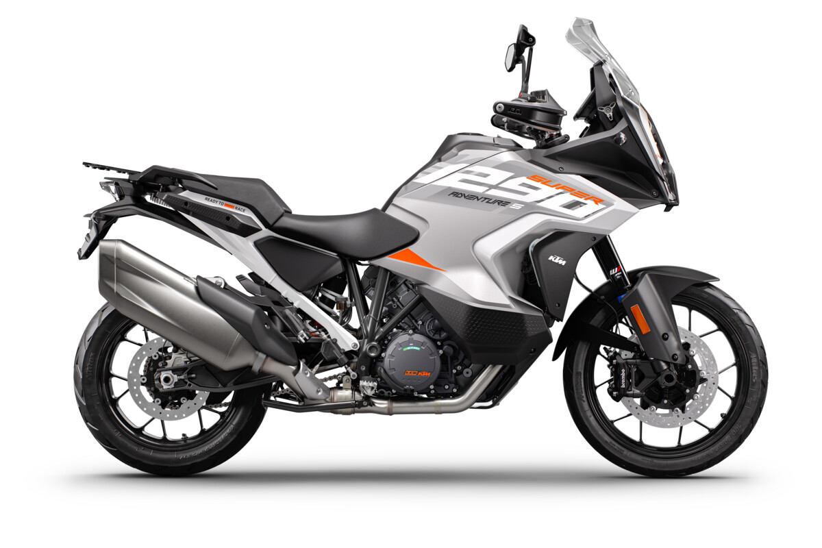 2024 KTM 1290 SUPER ADVENTURE Range