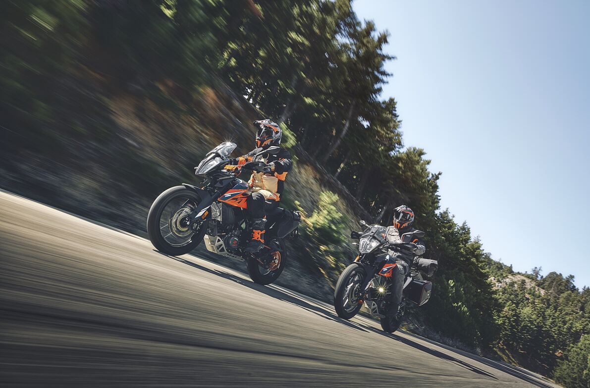 MY23 KTM 390 ADVENTURE_street
