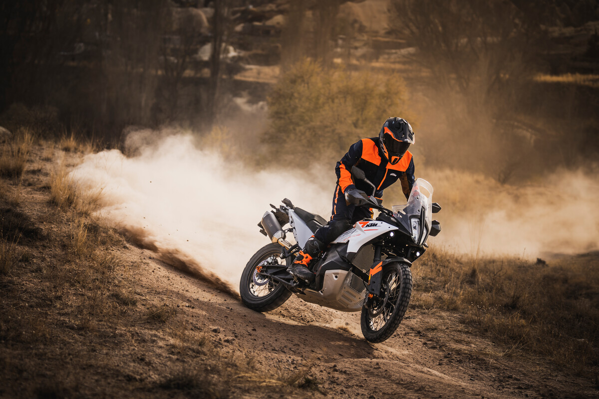 2024 KTM 790 ADVENTURE