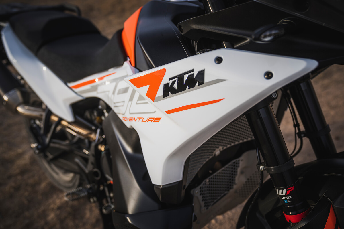 2024 KTM 790 ADVENTURE