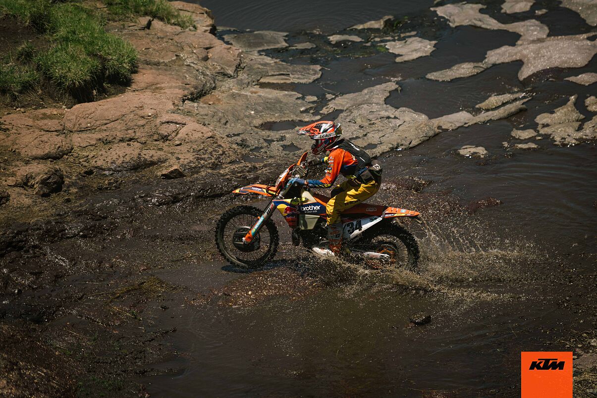 LR_Image From KTM at ROA2023 Stage 1 _ Shot by Justin Reinecke for www.zcmc.co.za-8