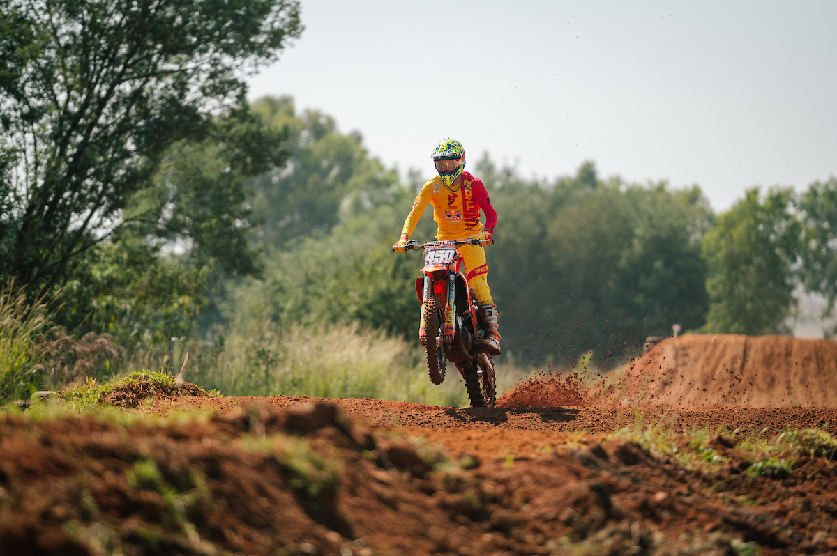 Image from the 2024 National Motocross _ Round 1 _ Legends captured by Mpho Ramathikithi for ZCMC Media-30