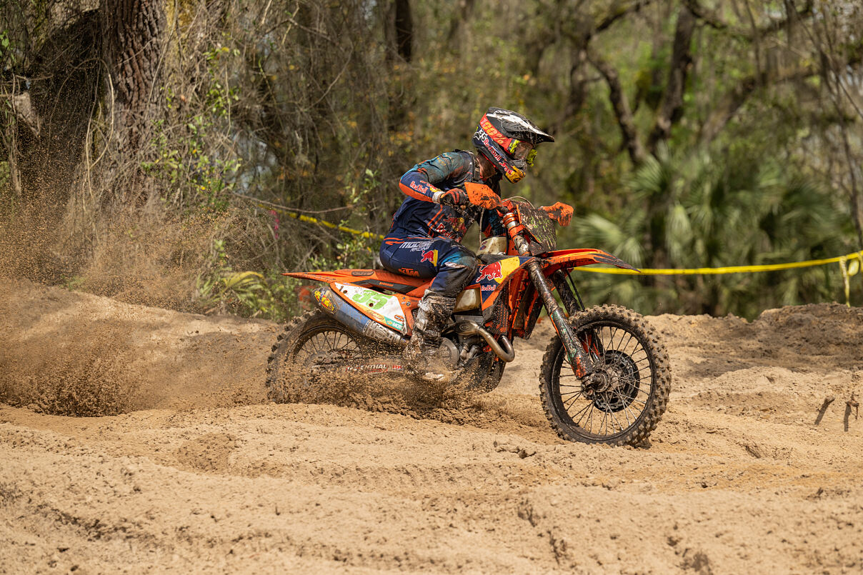 ANGUS RIORDAN - FMF KTM FACTORY RACING TEAM LANDERS