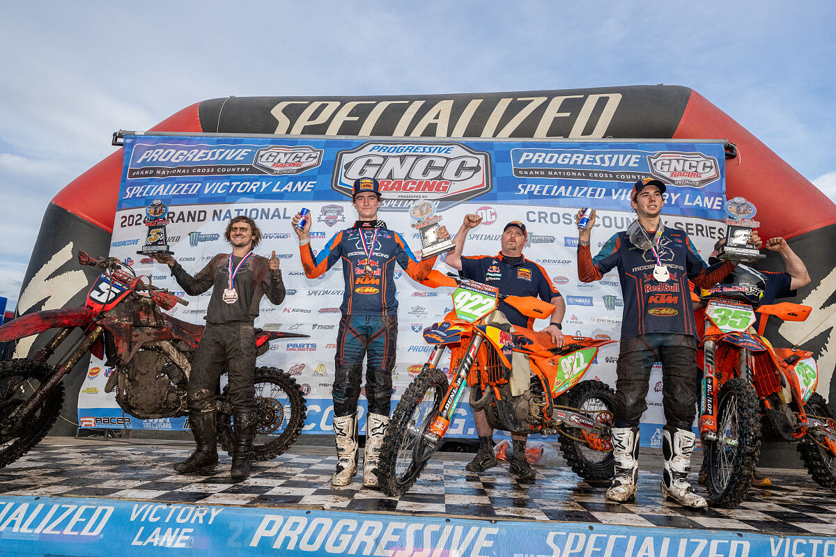 GRANT DAVIS AND ANGUS RIORDAN PODIUM