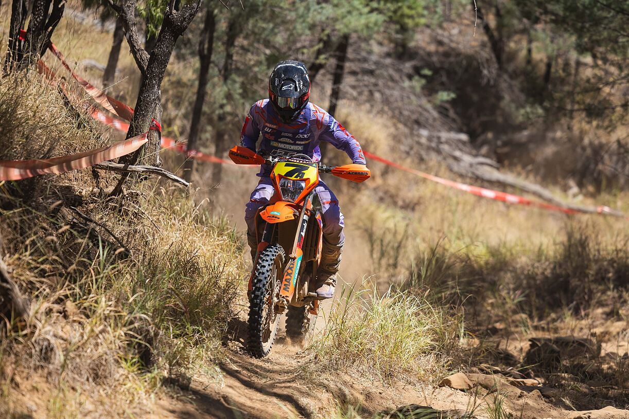 RILEY MCGILLIVRAY - KTM