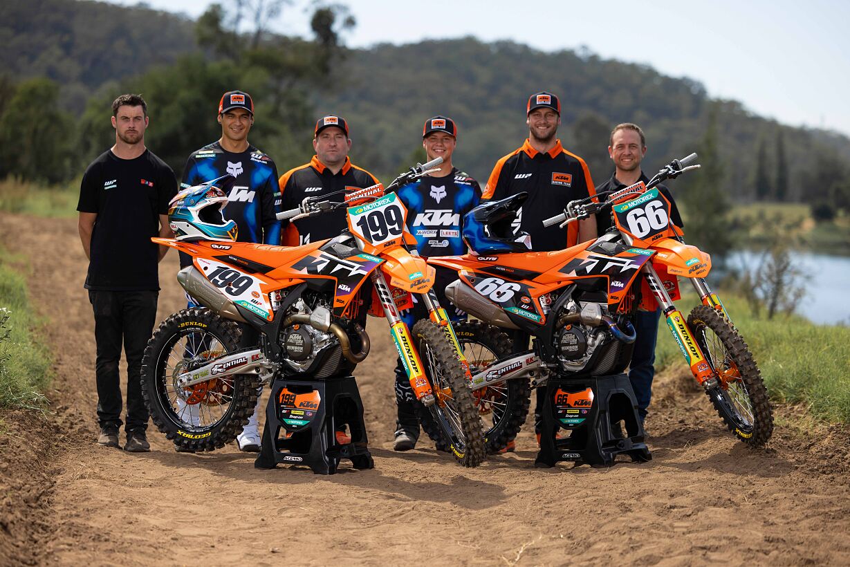 KTM RACING TEAM 2024