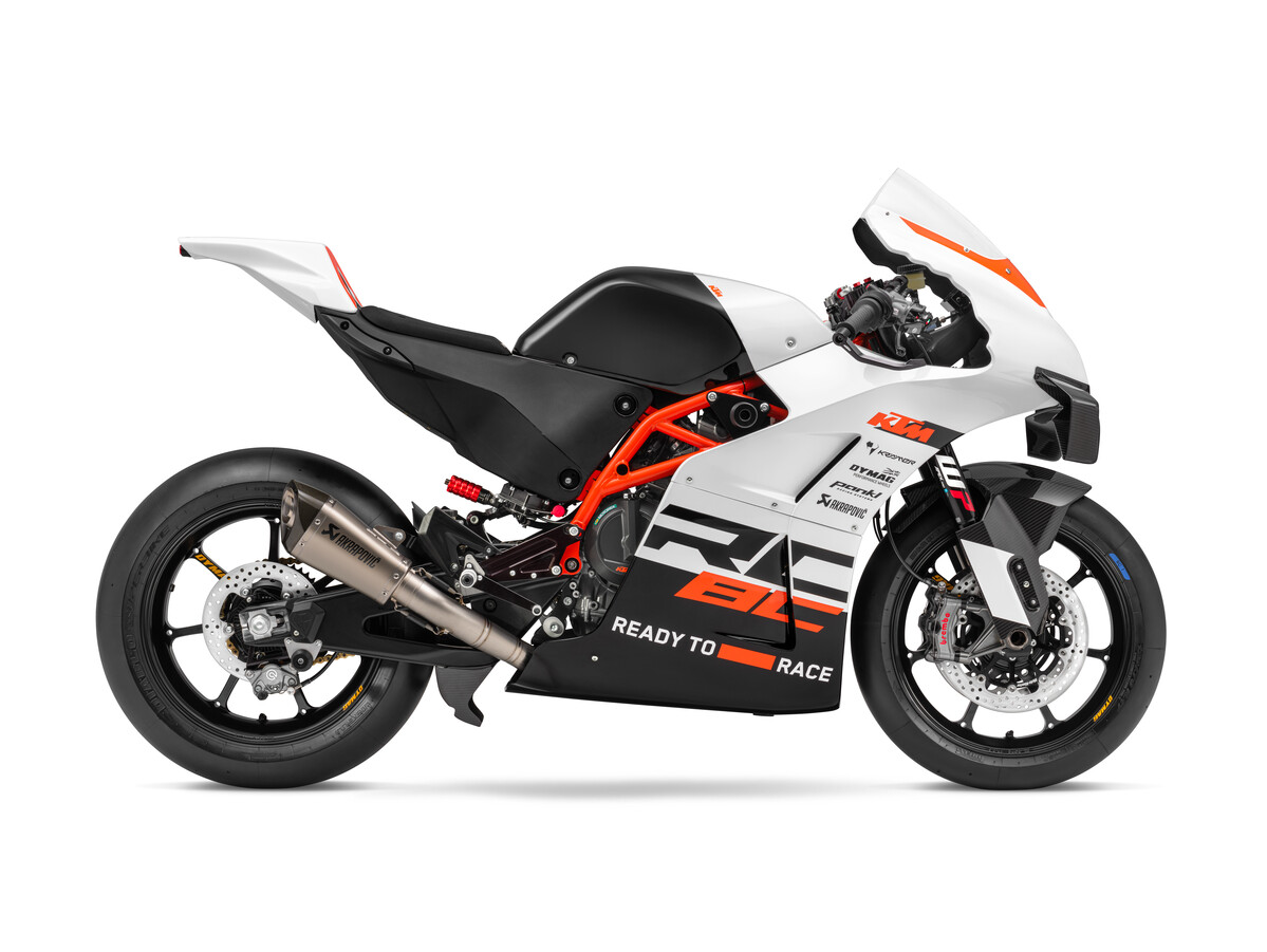 2024 KTM RC 8C STUDIO 5