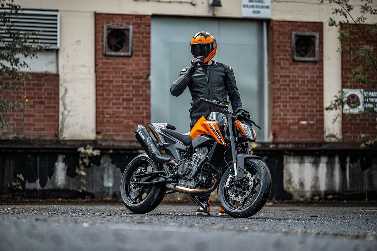 553523_MY24 KTM 790 DUKE_Static_02_STATIC_Static_02_STATIC