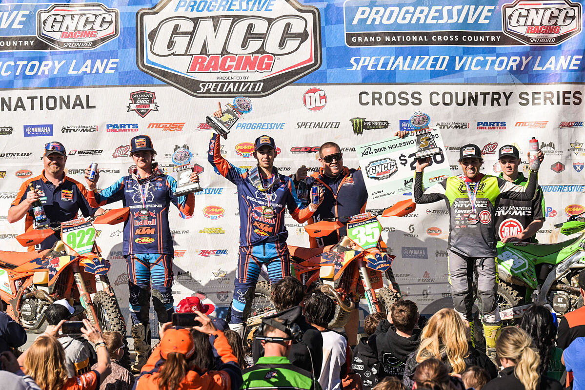 GRANT DAVIS AND GUS RIORDAN PODIUM