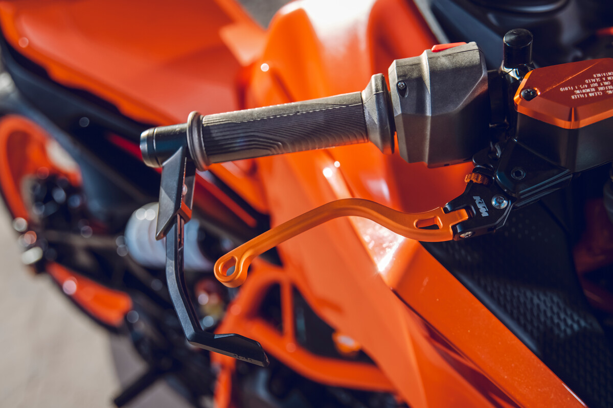 573585_MY24 KTM 390 DUKE - Static_01_STATIC IMAGES