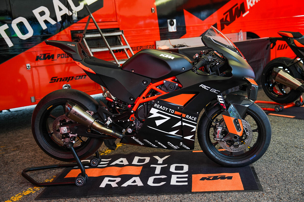 KTM RC 8C