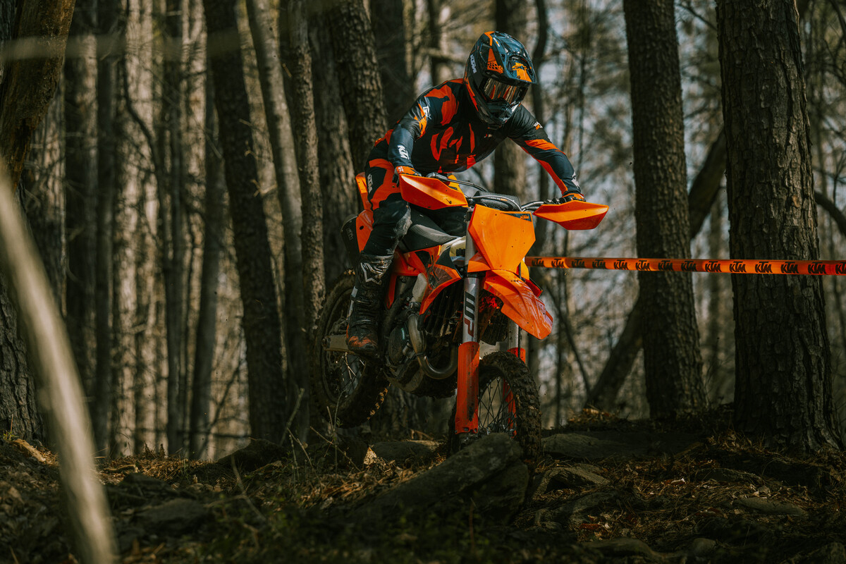 589007_MY25 KTM XC-F _ACTION_01_ACTION