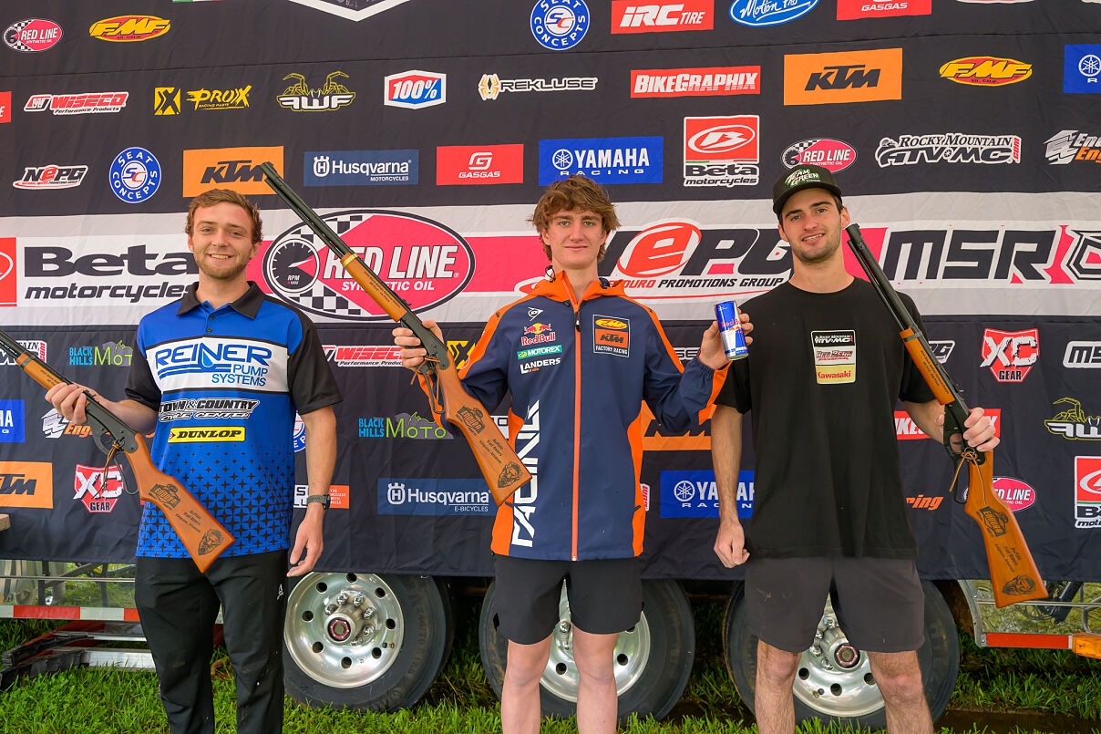 GRANT DAVIS PODIUM 02