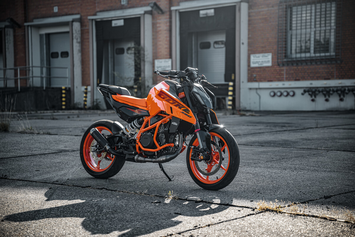 541650_MY24 KTM 390 DUKE_Static_Cat A_Static_02_STATIC