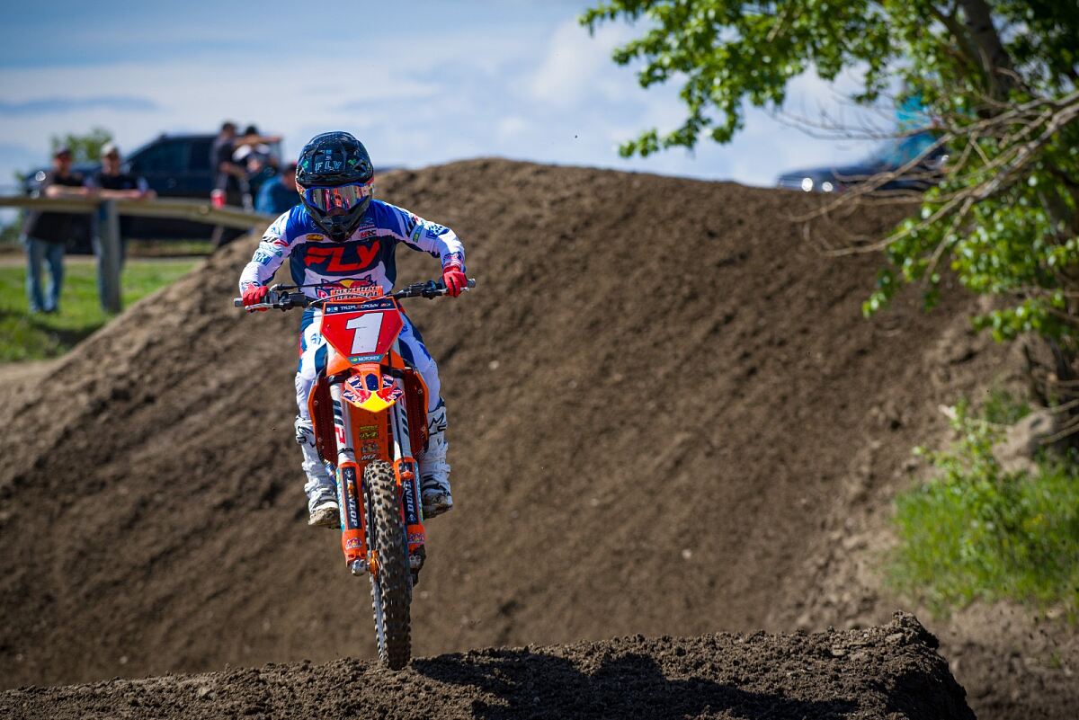 EVE BRODEUR 02 - KTM CANADA RED BULL RACE TEAM - CALGARY