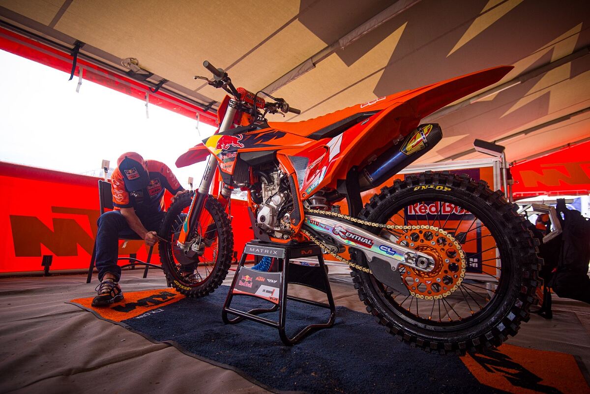 EVE BRODEUR 03 - KTM CANADA RED BULL RACE TEAM - CALGARY