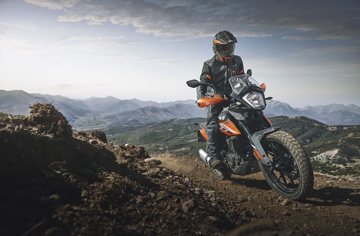 558075_MY24 KTM 250 ADVENTURE - Action_EU_ Global_2024 KTM 250 ADVENTURE