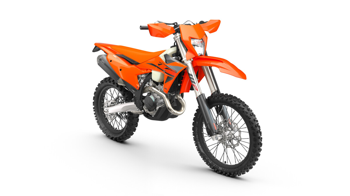 590642_MY25-KTM 450 XCF-W_45-right_USA