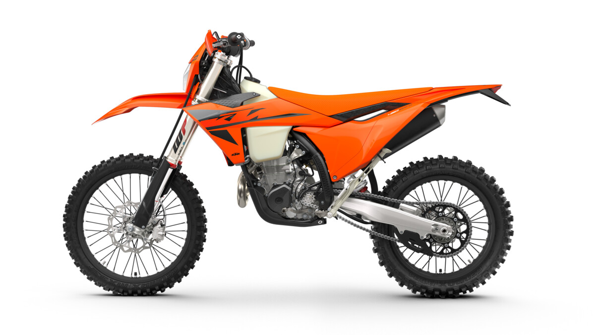 590643_MY25-KTM 450 XCF-W_90-left_USA