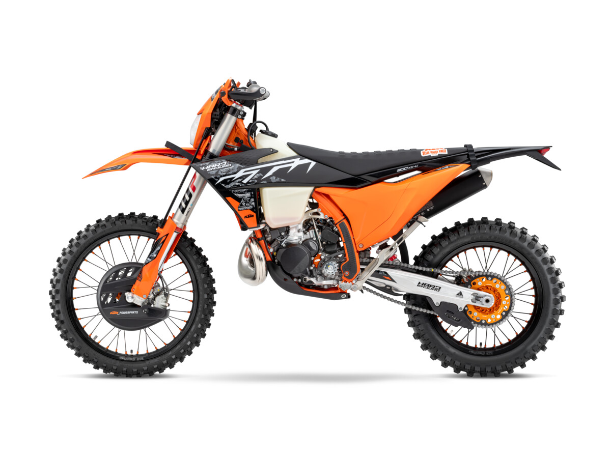 604814_2025 KTM 300 XC-W HARDENDURO_ STUDIO_HARDENDURO