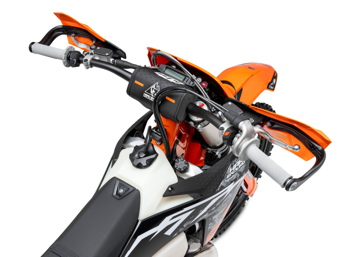 [CANADA] THE 2025 KTM 300 XCW HARDENDURO IS READY TO PUT ITS NAME TO