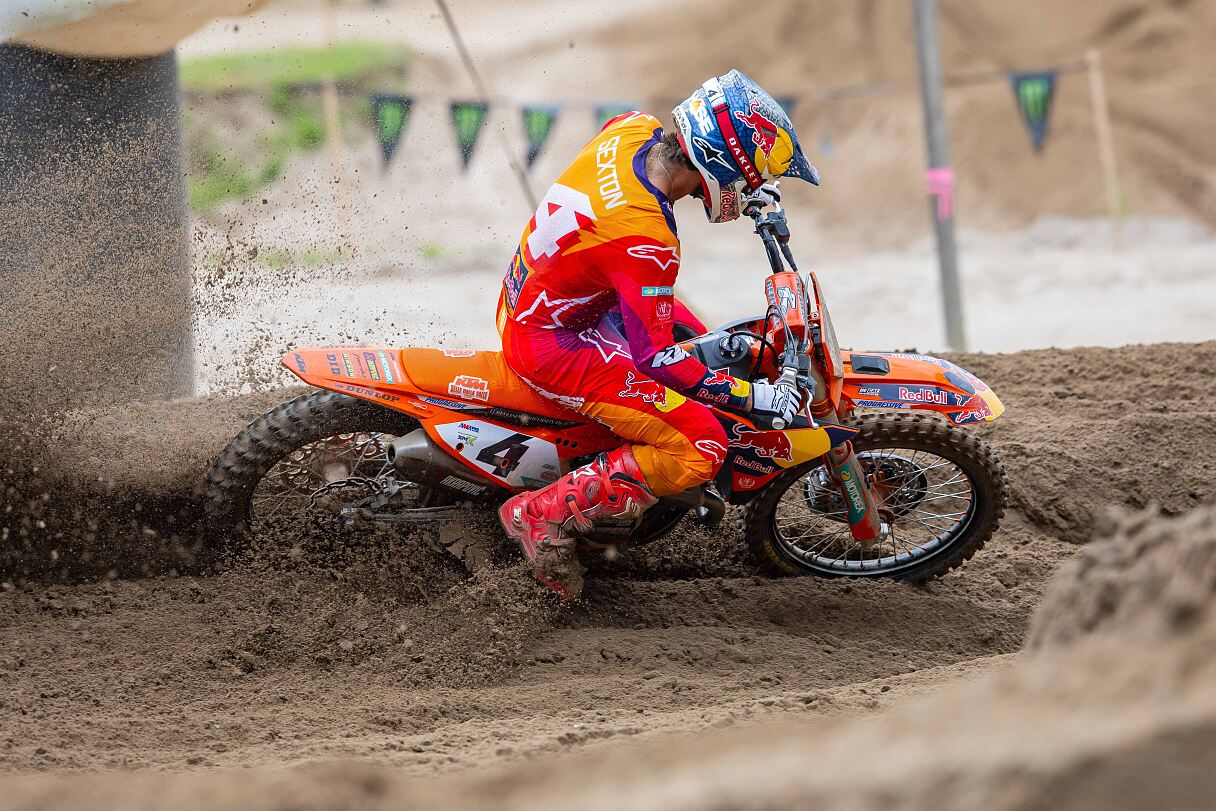RED BULL KTM FACTORY RACING - PROGRESSIVE 08
