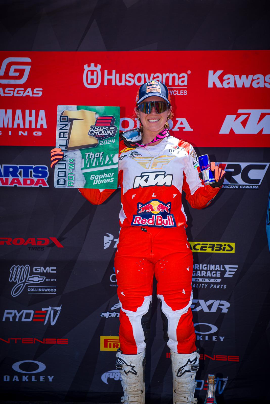 EVE BRODUER PODIUM