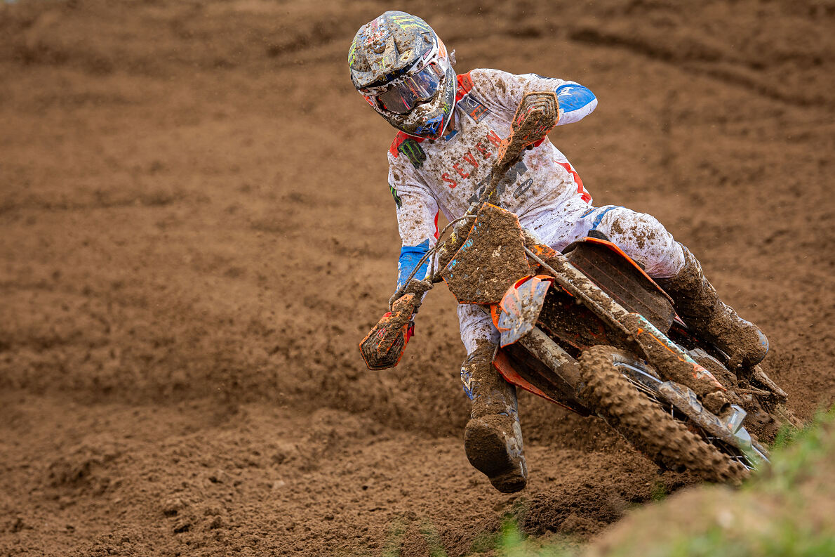 KTM ORANGE BRIGADE