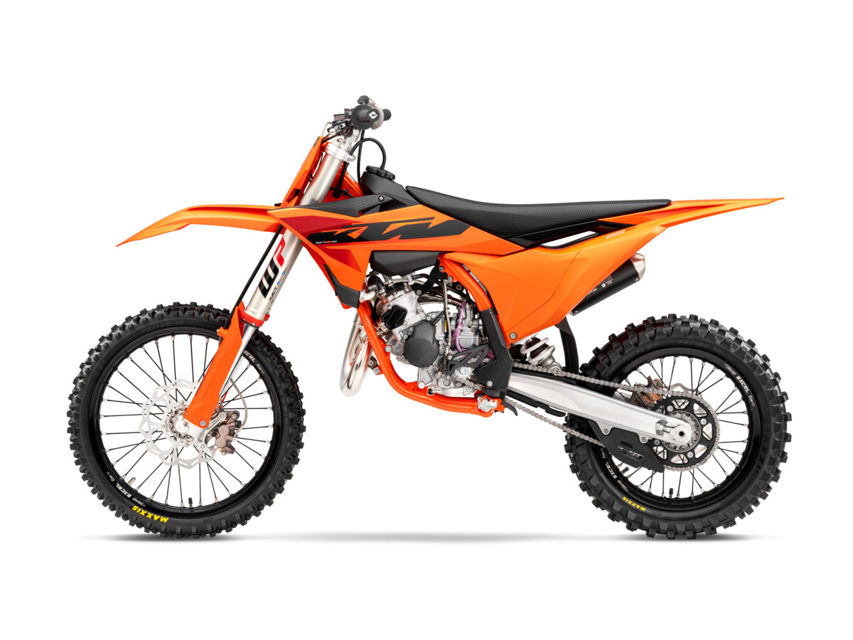 592979_MY25_KTM_85_SX_19-16_90 Degree Left 11_STUDIO_03_STUDIO