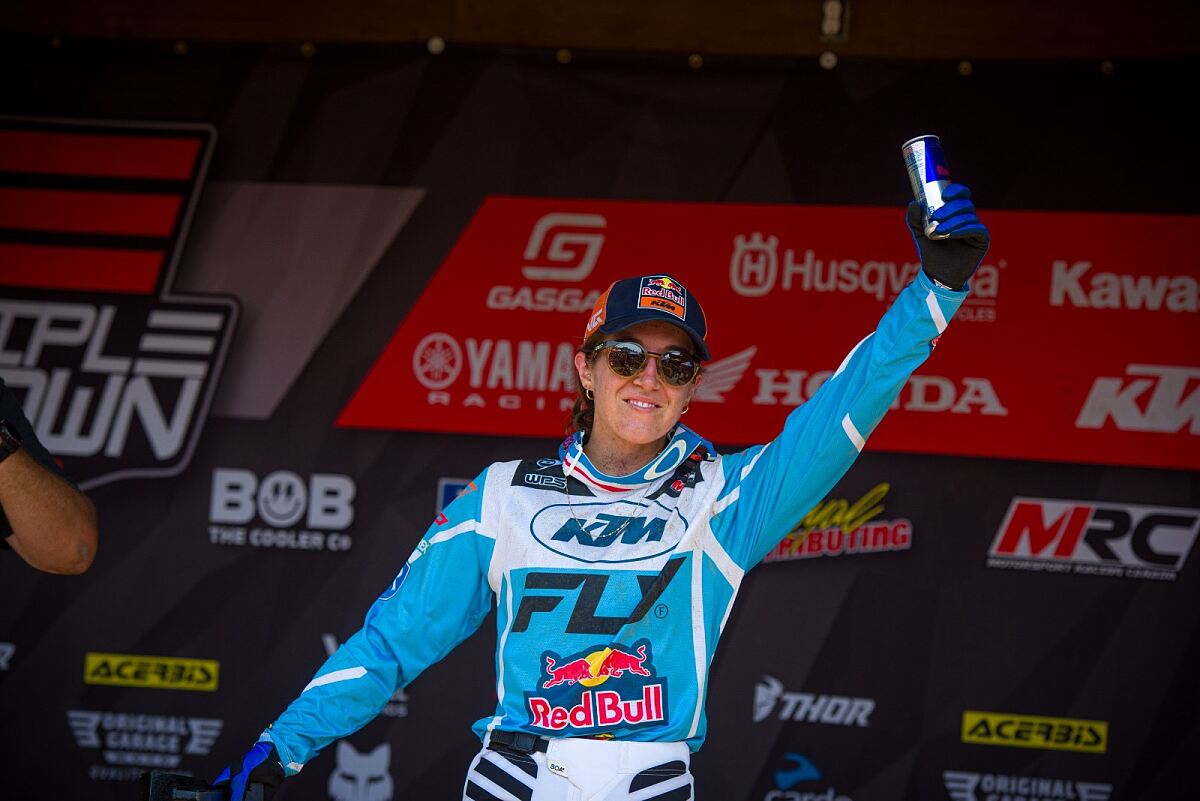 EVE BRODEUR PODIUM
