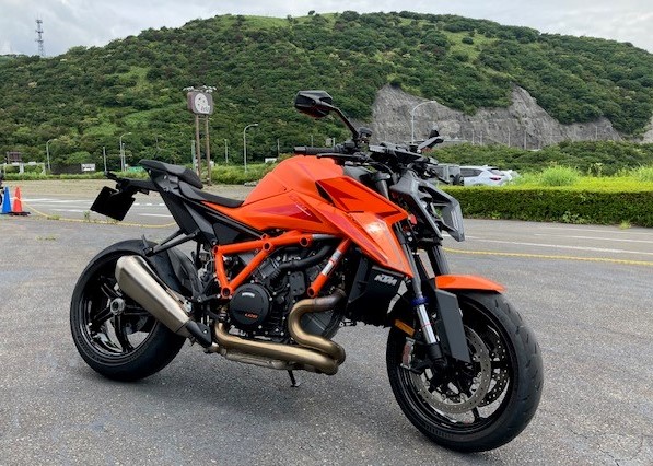 KTM 1390 SUPER DUKE R EVO（TECH PACK付）