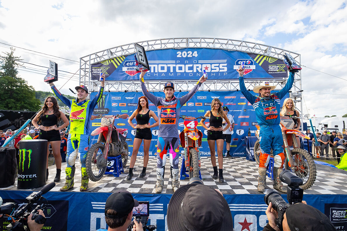 CHASE SEXTON AND AARON PLESSINGER PODIUM 02