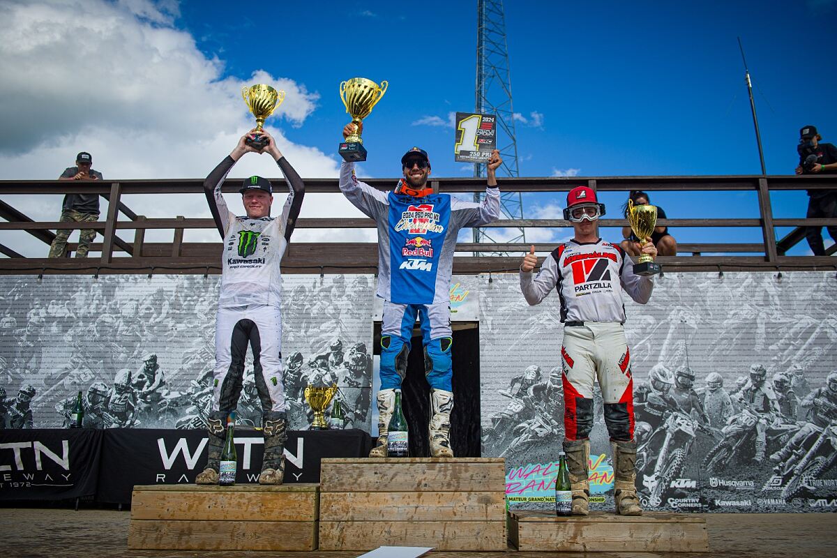 KAVEN BENOIT PODIUM 02